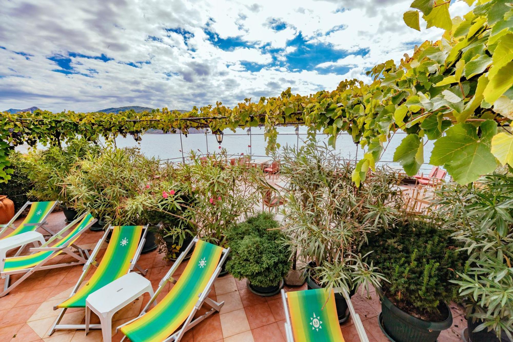 Hotel Savojo Petrovac Eksteriør bilde