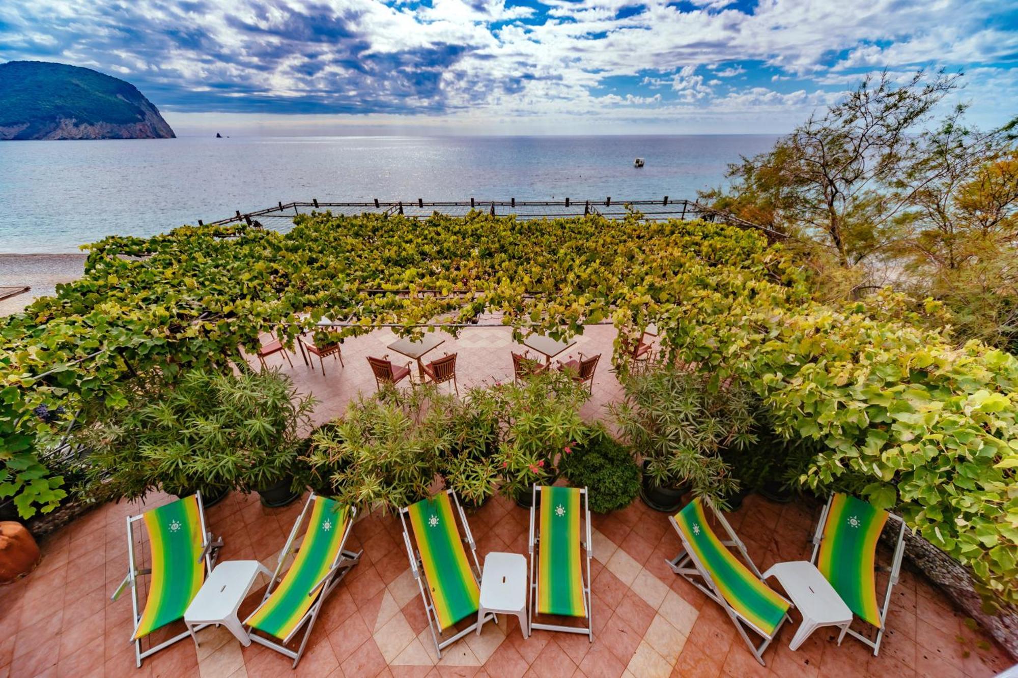 Hotel Savojo Petrovac Eksteriør bilde