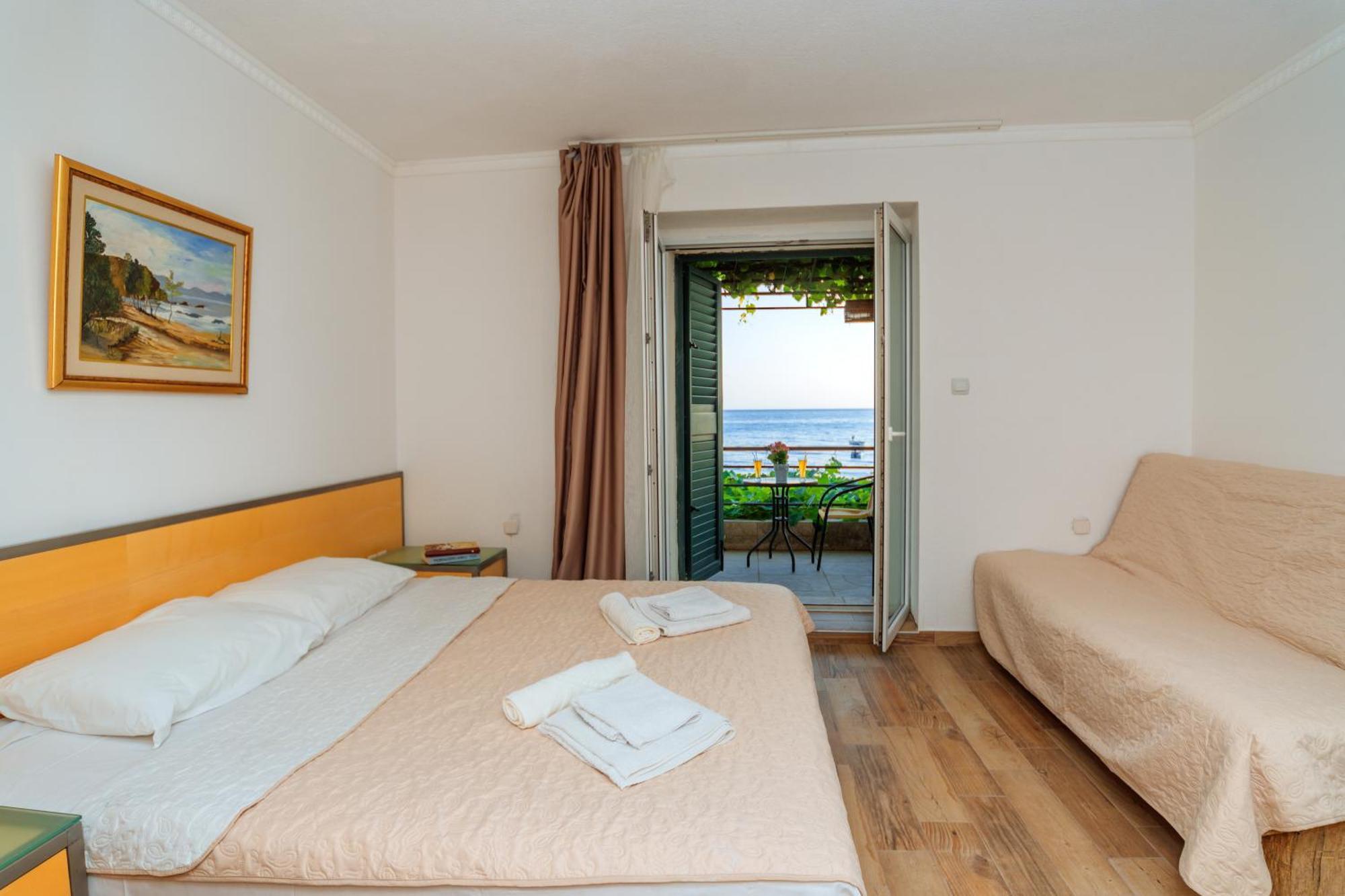 Hotel Savojo Petrovac Eksteriør bilde