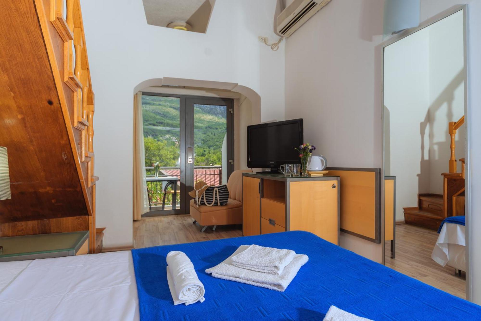 Hotel Savojo Petrovac Eksteriør bilde