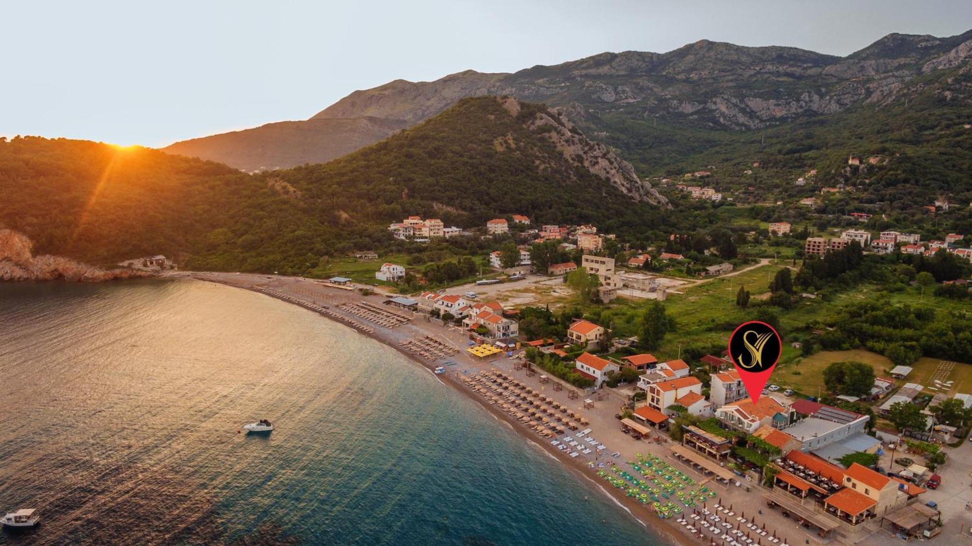Hotel Savojo Petrovac Eksteriør bilde