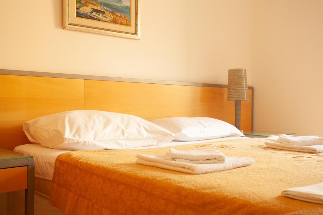 Hotel Savojo Petrovac Eksteriør bilde